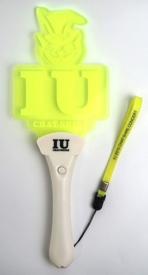 IU Chat-Shire Concert Lightstick 2015 K-Pop [read]