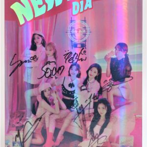 10-5677.jpg DIA - Newtro Signed Autographed CD Mini Album Promo 2019 K-Pop