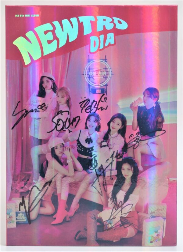 10-5677.jpg DIA - Newtro Signed Autographed CD Mini Album Promo 2019 K-Pop