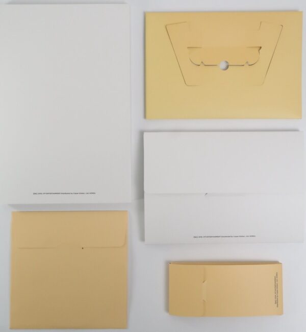 10-7787.jpg Twice 2017 Season's Greetings Goods Set