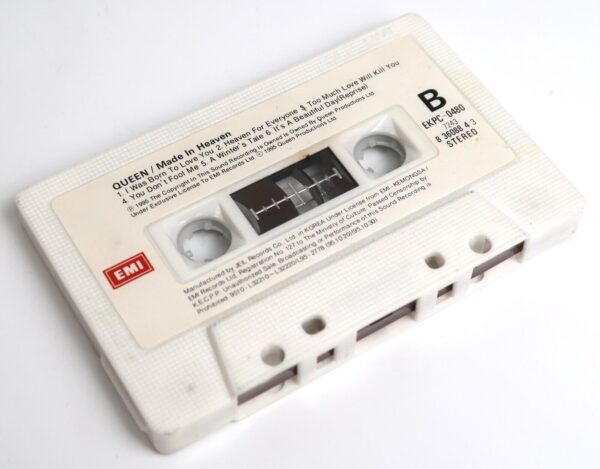 10-885.jpg Queen - Made in Heaven Korean Cassette Tape Album Korea