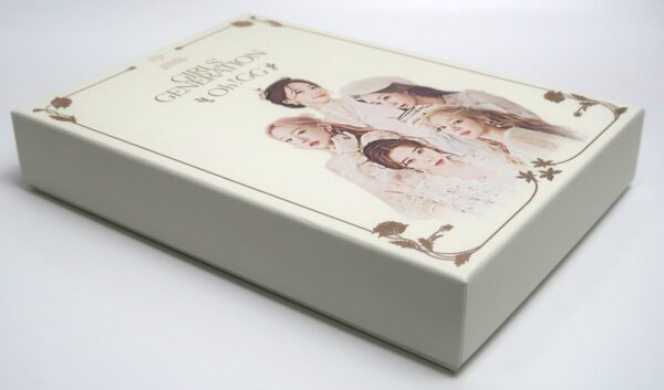 10-9371.jpg Girls' Generation 2022 Season's Greetings Official Goods Set Photocards SNSD
