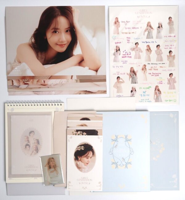10-9373.jpg Girls' Generation 2022 Season's Greetings Official Goods Set Photocards SNSD