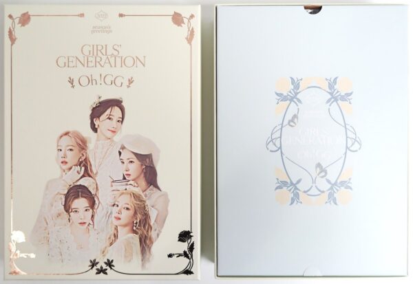 10-9378.jpg Girls' Generation 2022 Season's Greetings Official Goods Set Photocards SNSD