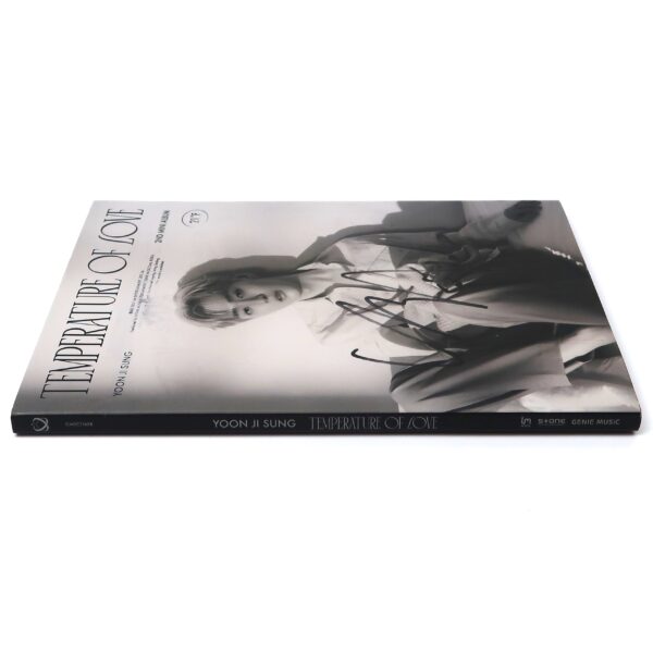 IMG_6605 Yoon Ji Sung - Temperature of Love Signed CD Album Promo K-Pop 2021 Wanna One