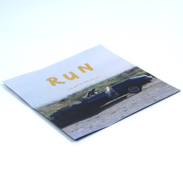 IMG_2625 Grizzly x Chung Ha - Run CD Single Album K-Pop 2019 Chungha