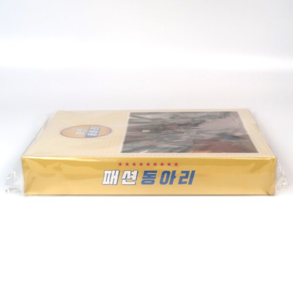 IMG_3345 Twice Fashion Club University Photocard Binder New Sealed