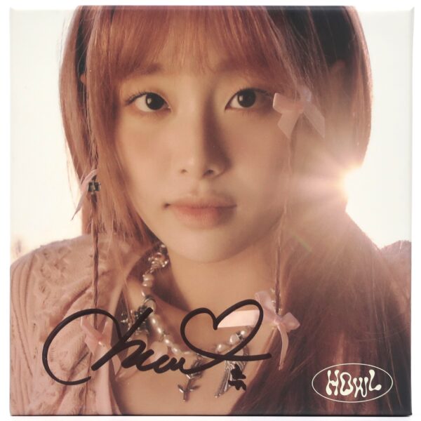 Chuu - Howl Signed Autographed CD Mini Album Promo Loona 2023
