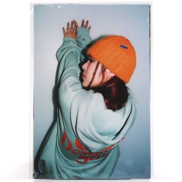 Wheein 2022 Season's Greetings Postcard Photo Picture Set Mamamoo