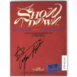 DSC_4124 Lee Chae Yeon - Showdown Signed Autographed Album CD Promo IZ*ONE Chaeyeon