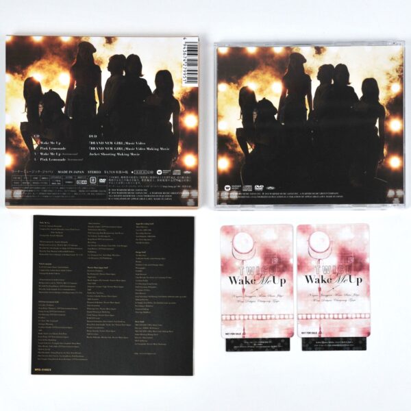 Twice - Wake Me Up Japan Album CD + DVD + Chaeyoung Photocard 2018