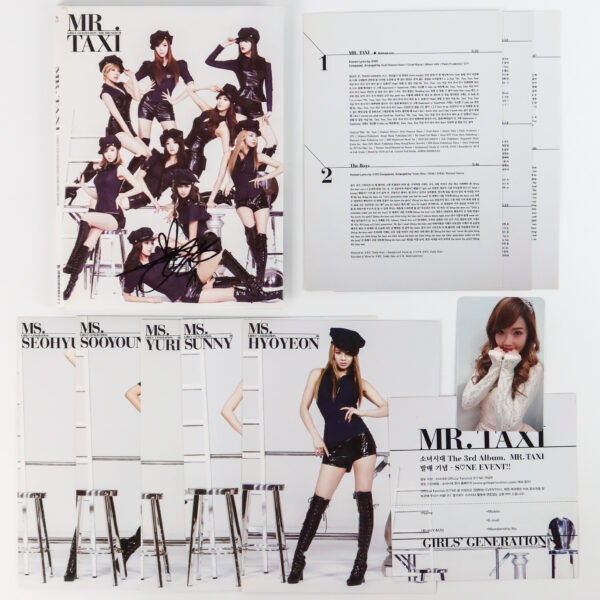 Girls' Generation - Mr. Taxi Sooyoung Signed Autographed CD Album Promo 2011