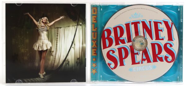 Britney Spears - Circus Korean Album CD + DVD Korea [read]
