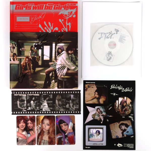 Itzy - Girls Will Be Girls [Photobook Ver.] Mini Album Signed CD Promo 2025 2