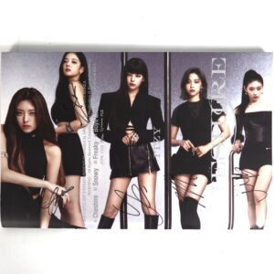 IMG_2714 Itzy - Cheshire Signed Autographed CD Mini Album Promo K-Pop 2022