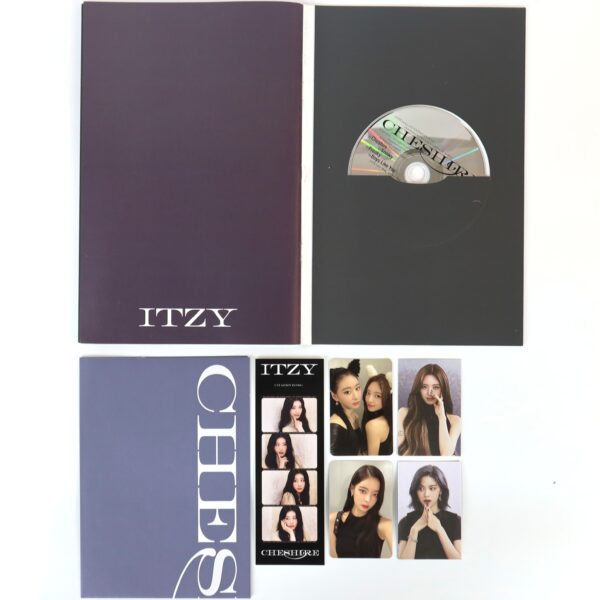 IMG_2721 Itzy - Cheshire Signed Autographed CD Mini Album Promo K-Pop 2022