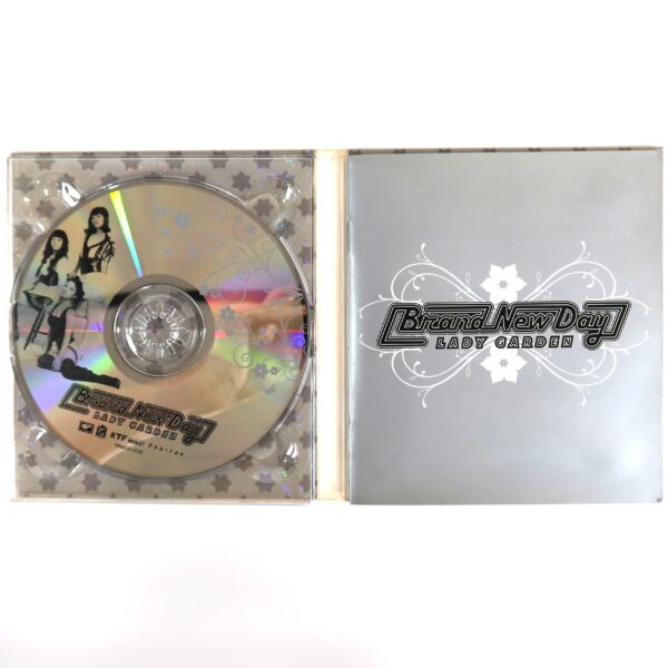 IMG_2788 Brand New Day - Lady Garden Album CD K-Pop 2008