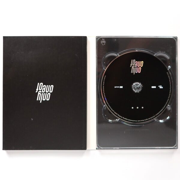 IMG_6702 Onlyoneof - Dot Point Jump CD Album Promo K-Pop 2019