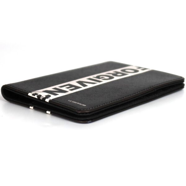 Le Sserafim 2023 S/S Pop-Up Store Passport Cover Holder