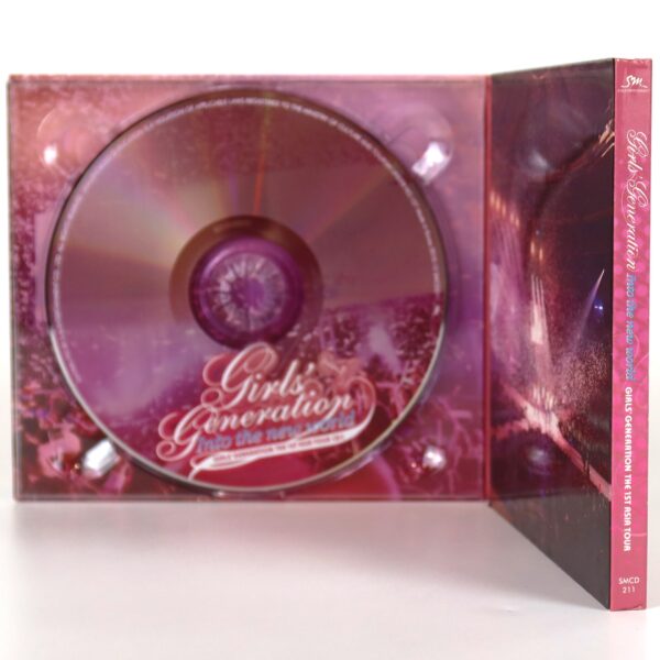IMG_1122 Girls' Generation - Into the New World The 1st Asia Tour Album CD K-Pop 2007