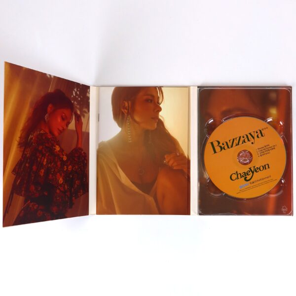 IMG_3380 Chae Yeon - Bazzaya Single Album Signed CD Promo K-Pop 2018 Chaeyeon