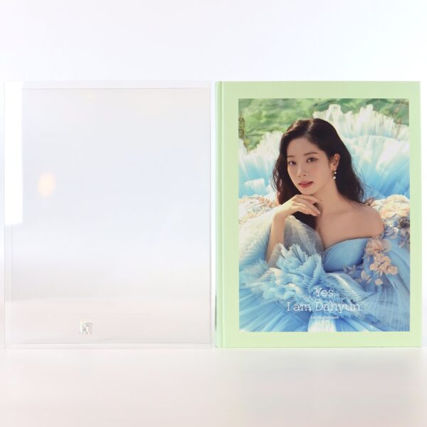 Twice Yes, I am Dahyun [Green Ver.] 1st Photobook + Postcards + Photocards