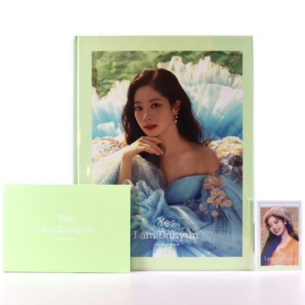 Twice Yes, I am Dahyun [Green Ver.] 1st Photobook + Postcards + Photocards