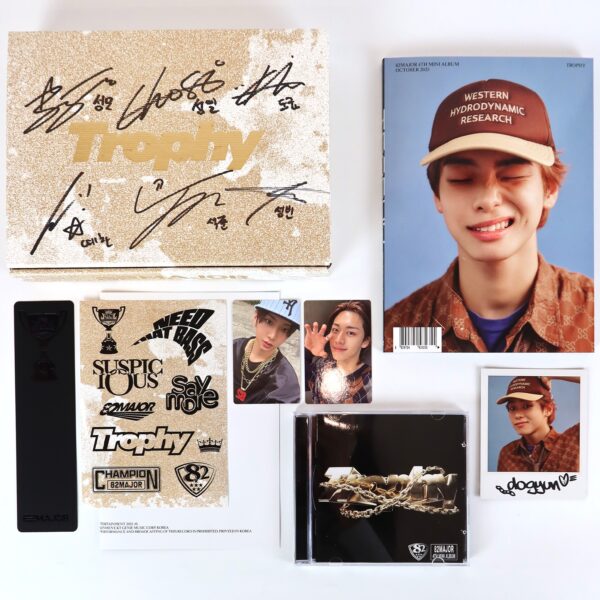 82Major - Trophy 4th Mini Album Signed Autographed CD Promo 2025