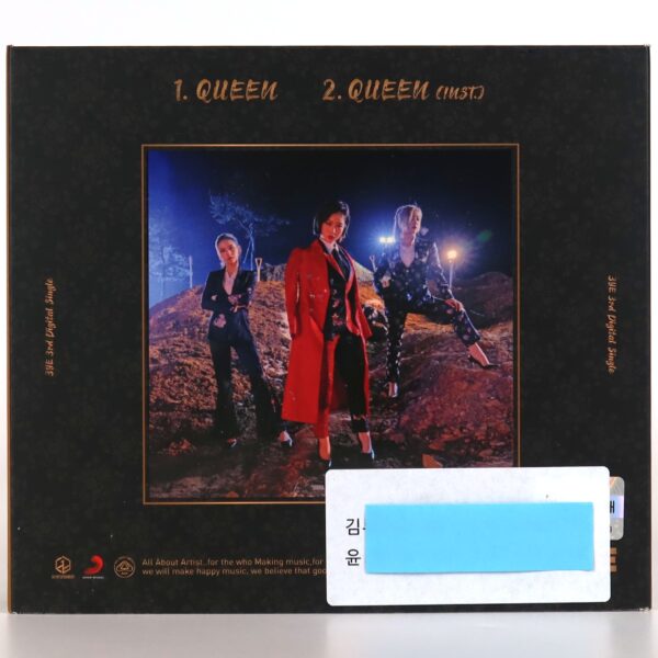 3YE - Queen Signed + Message CD Album Promo K-Pop 2020