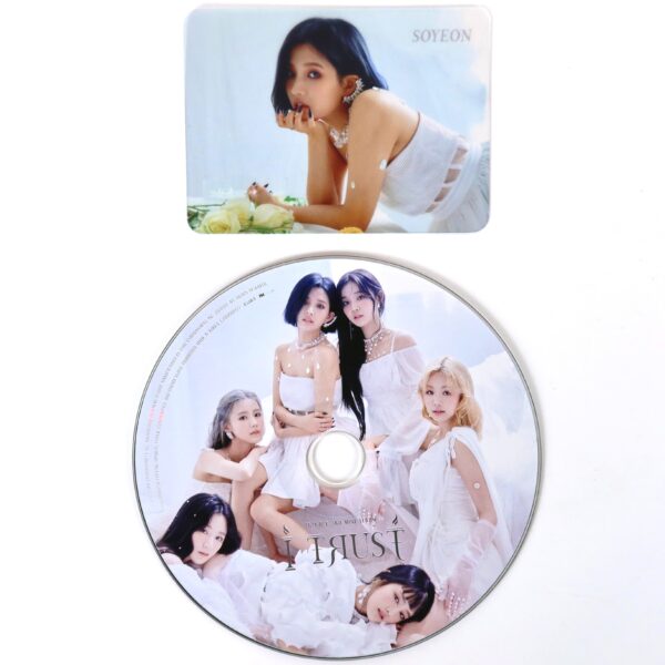 (G)I-DLE – I Trust [Lie Ver.] 3rd Mini Album CD 1 Photocard Magazine/Poster