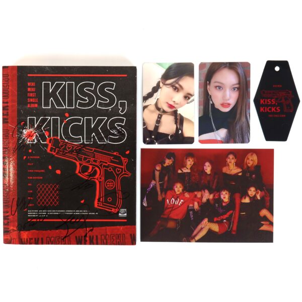 Weki Meki - Kiss, Kicks [Kicks Ver.] 1st Single Album Signed CD Promo K-Pop 2018