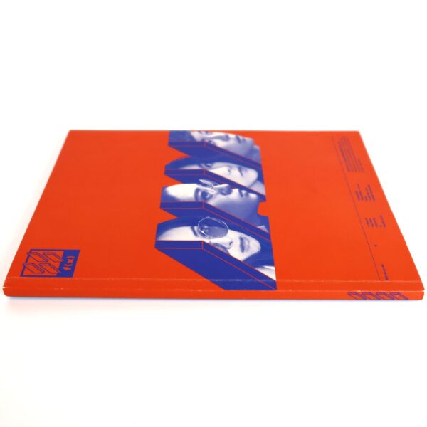 f(x) - 4 Walls [Victoria Ver.] Album CD + Victoria PC FX K-Pop 2015 [read]