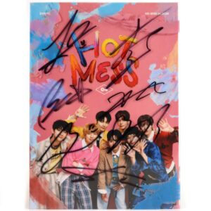 Evnne - Hot Mess 4th Mini Album Signed Autographed CD Promo 2025